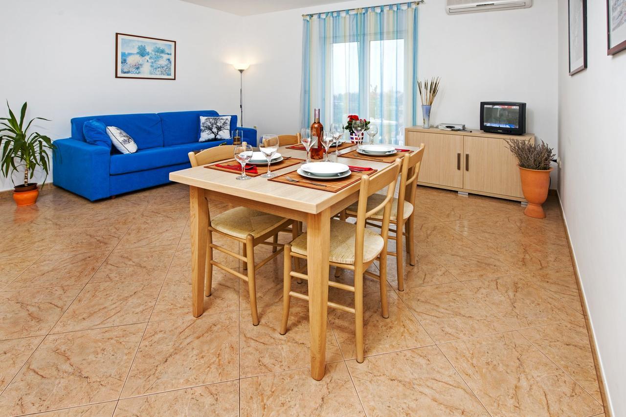 Apartments Bella Rovinj Exteriör bild
