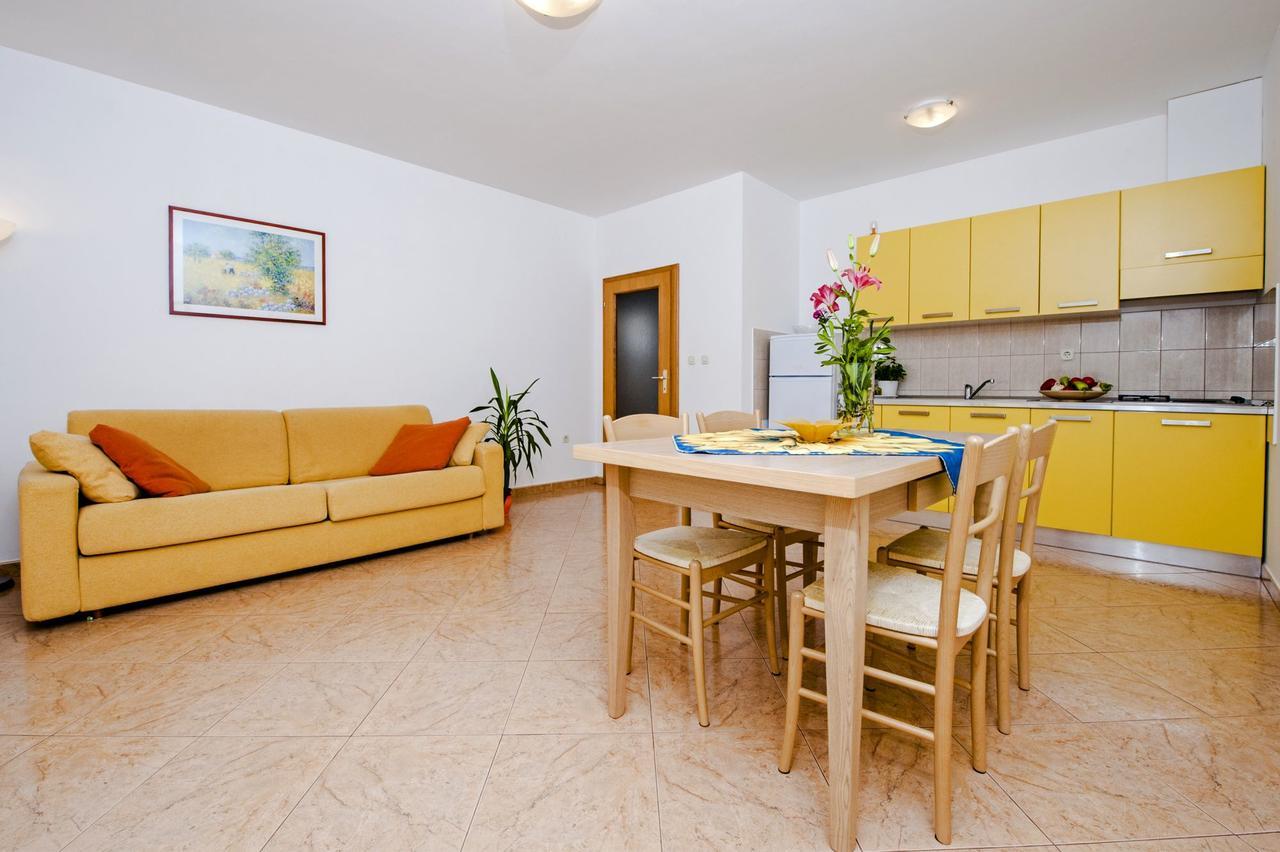 Apartments Bella Rovinj Exteriör bild