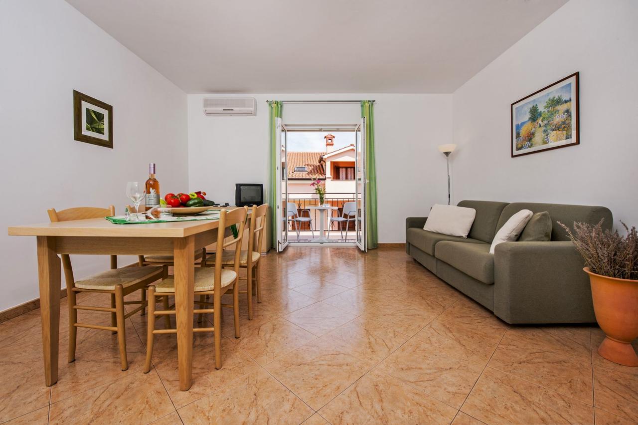 Apartments Bella Rovinj Exteriör bild