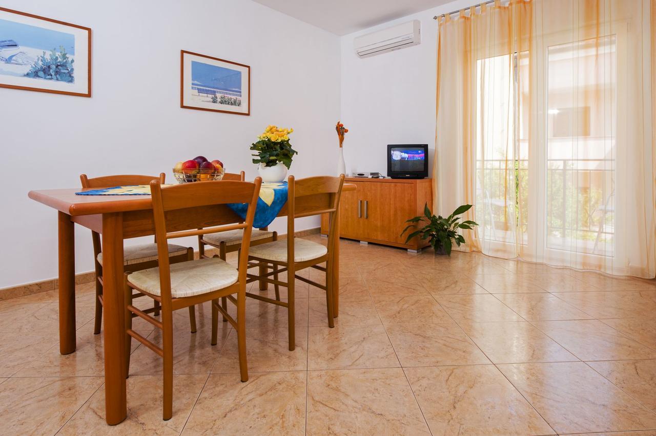 Apartments Bella Rovinj Exteriör bild