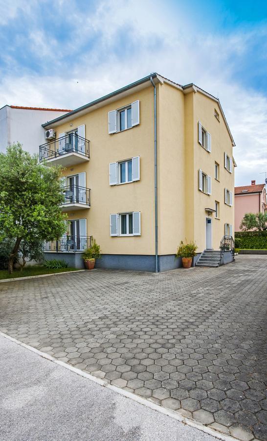Apartments Bella Rovinj Exteriör bild