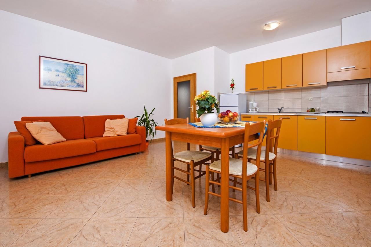 Apartments Bella Rovinj Exteriör bild