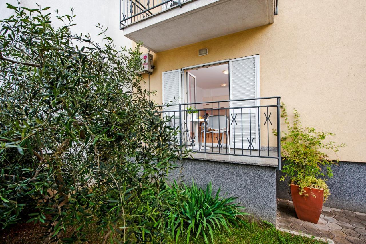 Apartments Bella Rovinj Exteriör bild