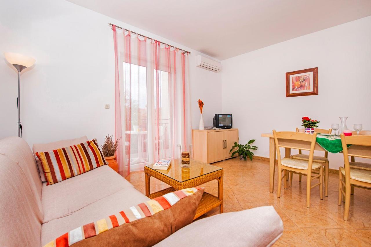 Apartments Bella Rovinj Exteriör bild